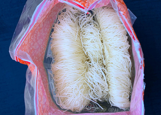 중성 맛 프로파일과 함께 글루텐 없는 쌀 누드리스
