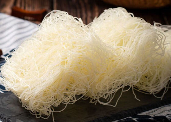 신주 쌀 버미첼리 누들리 신선한 씹는 맛의 쌀로 만들어 튀김과 수프에 적합합니다
